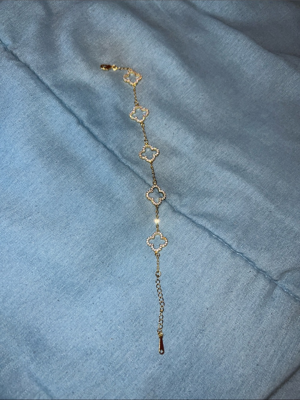 Gold Clover Link Bracelet - Women Jewelry